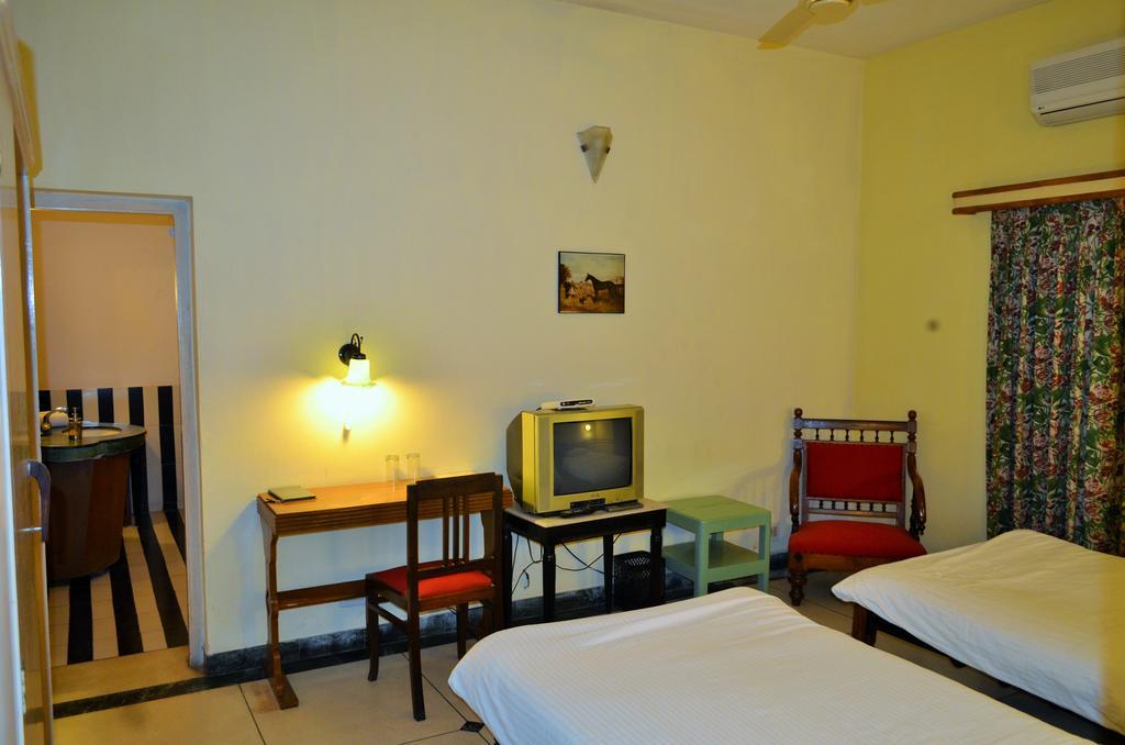 Hotel Inn Season Mahāmandir Quarto foto
