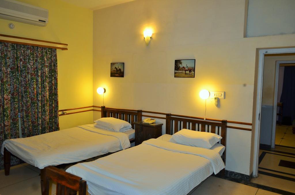 Hotel Inn Season Mahāmandir Quarto foto