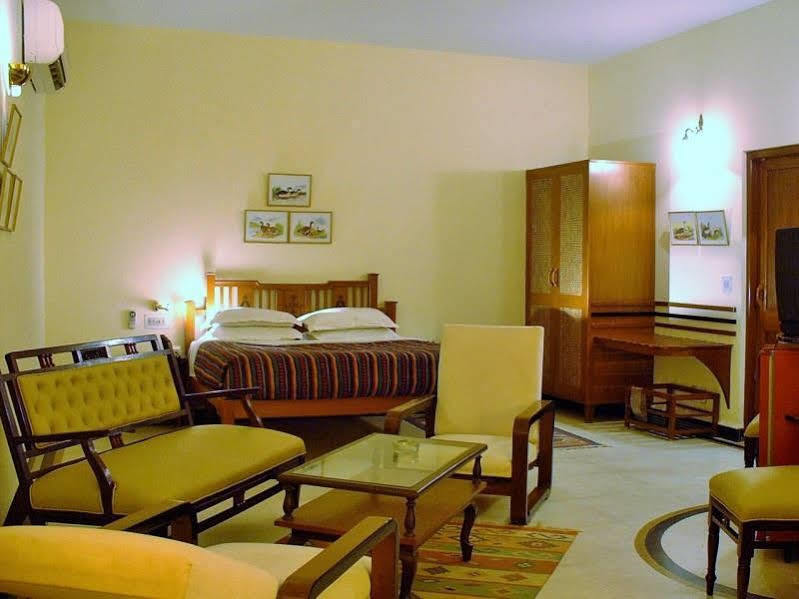Hotel Inn Season Mahāmandir Exterior foto